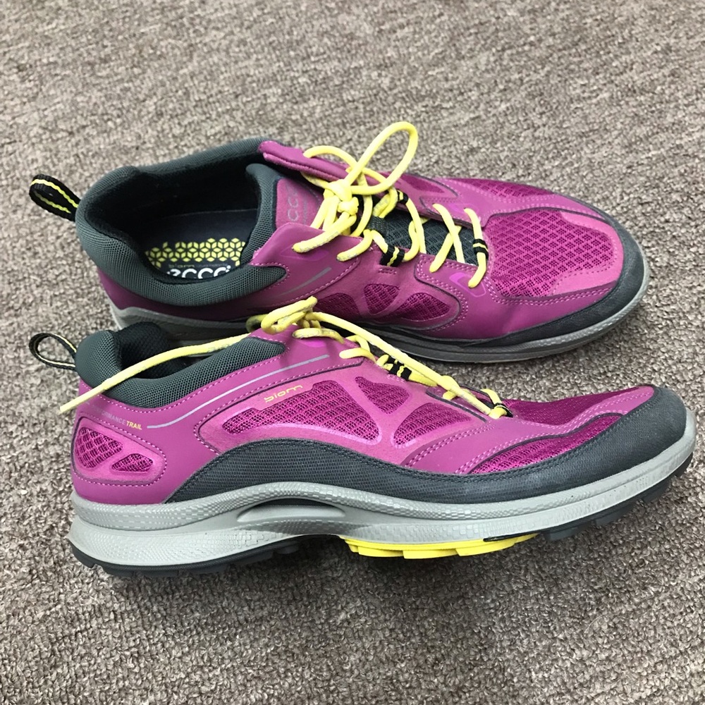 Ecco Trail Hiking Performance SneakersSize 39
